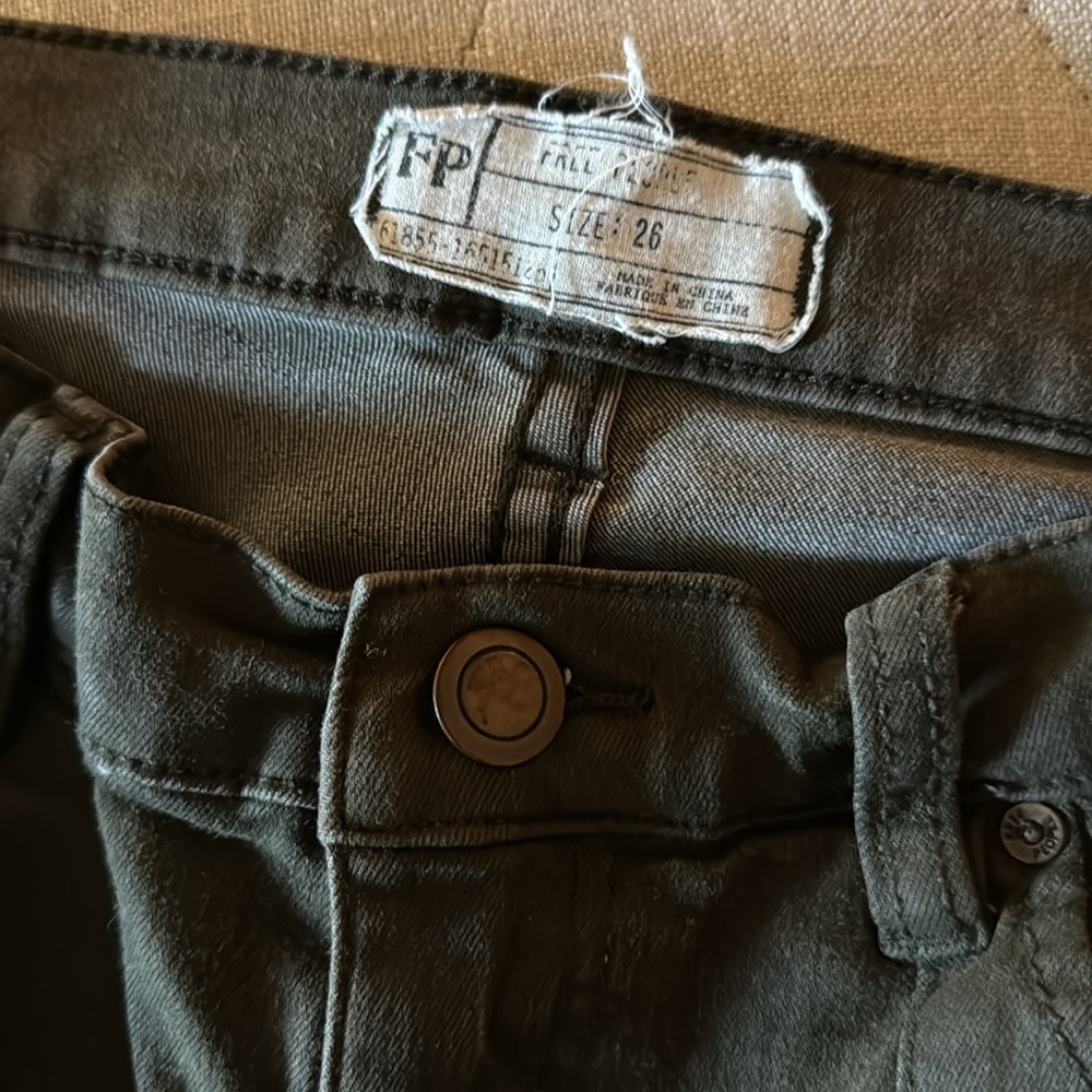 FREE PEOPLE JEAN BUNDLE. NWT AND NWOT. SIZE 26 - Picture 11 of 11